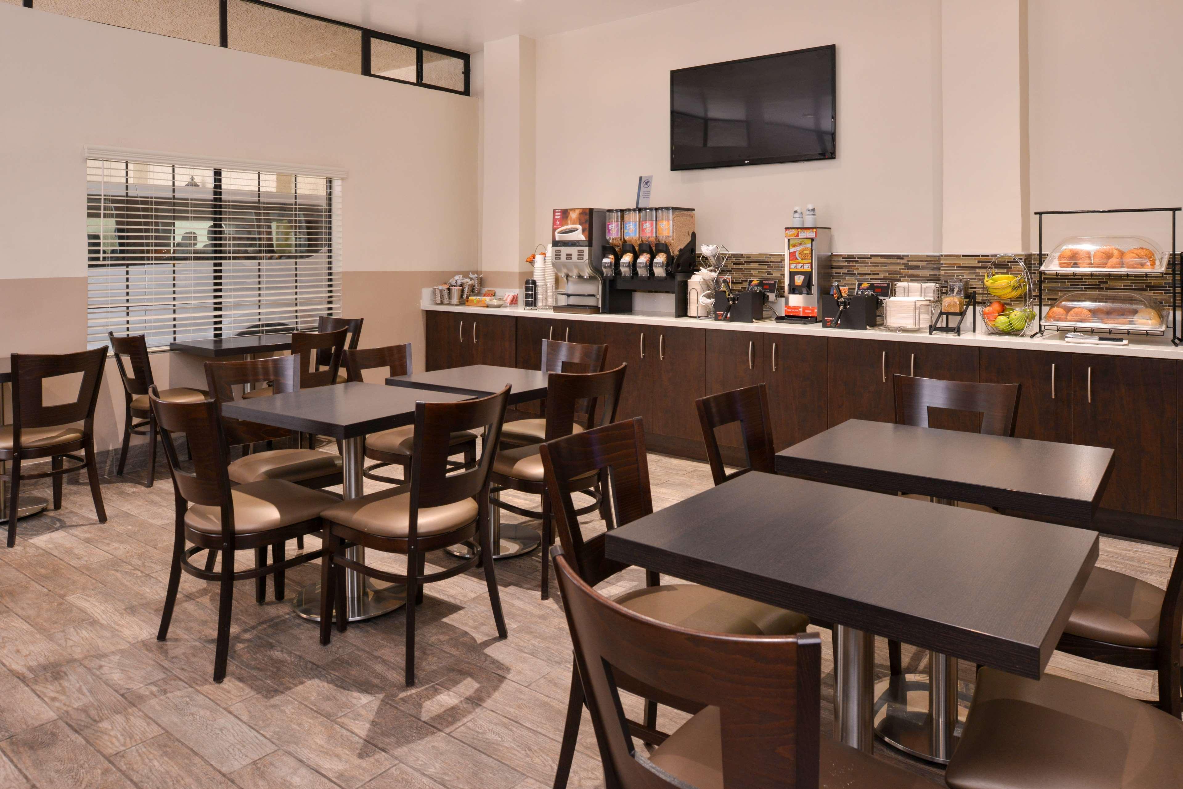 Best Western Airpark Hotel - Los Angeles Lax Airport إنغليووود، لوس أنجليس، كاليفورنيا المظهر الخارجي الصورة
