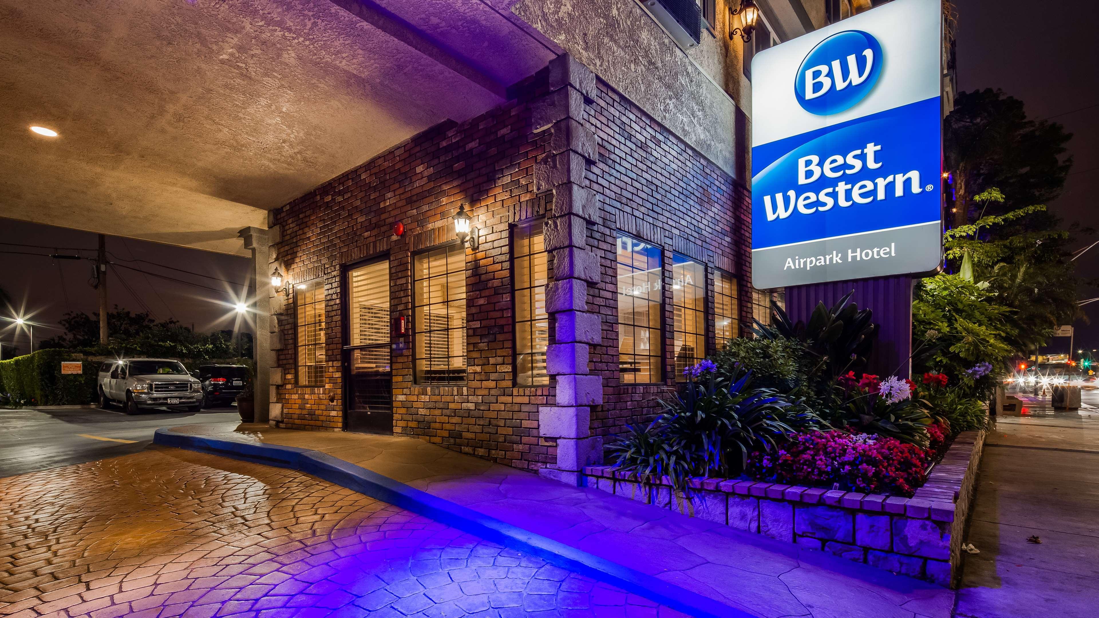 Best Western Airpark Hotel - Los Angeles Lax Airport إنغليووود، لوس أنجليس، كاليفورنيا المظهر الخارجي الصورة