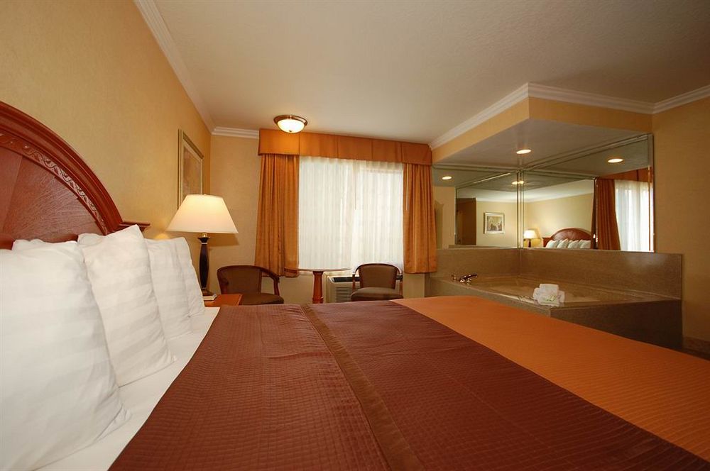 Best Western Airpark Hotel - Los Angeles Lax Airport إنغليووود، لوس أنجليس، كاليفورنيا المظهر الخارجي الصورة